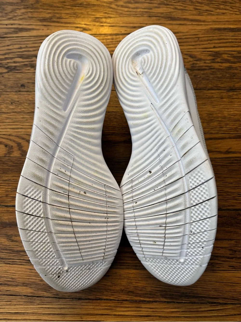 RARE Men's NIKE Flex Experience RN 12 DV0740 007 White/Wolf Gray Color